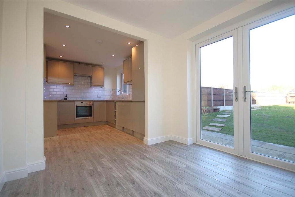 Property photo 3 of 18 Img_0213.Jpg