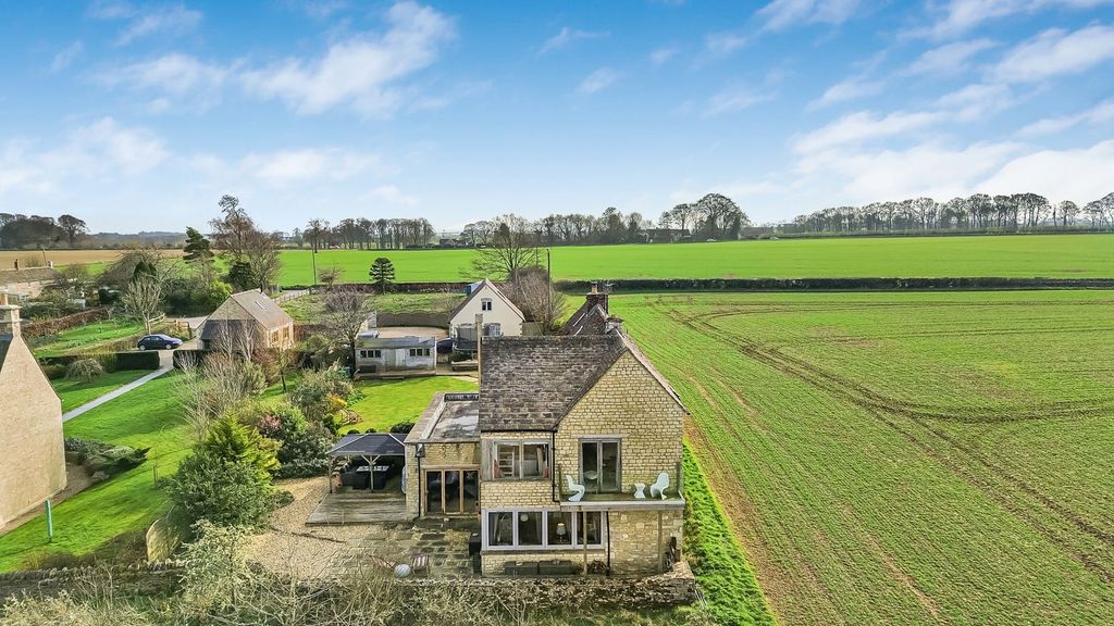 Property photo 1 of 40 Surrounding Fields