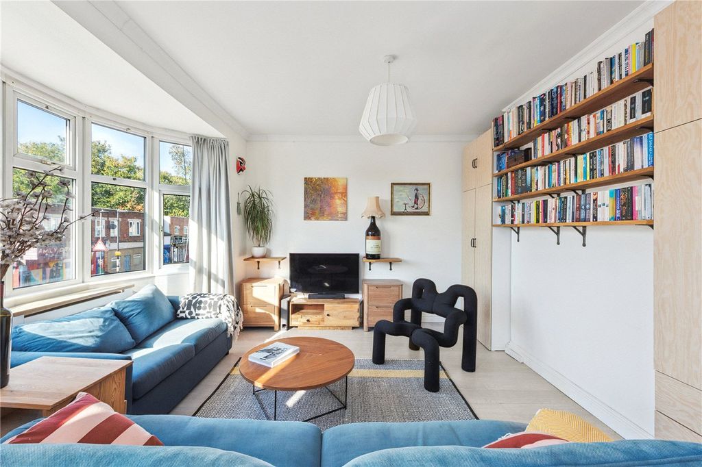 Property photo 2 of 12 Picture No. 08