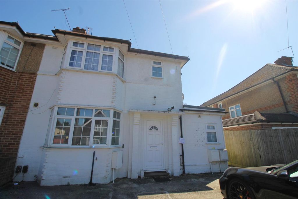 Property photo 1 of 5