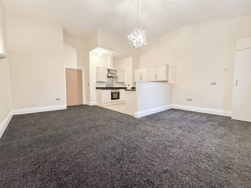 Property photo 3 of 15 Picture No. 16