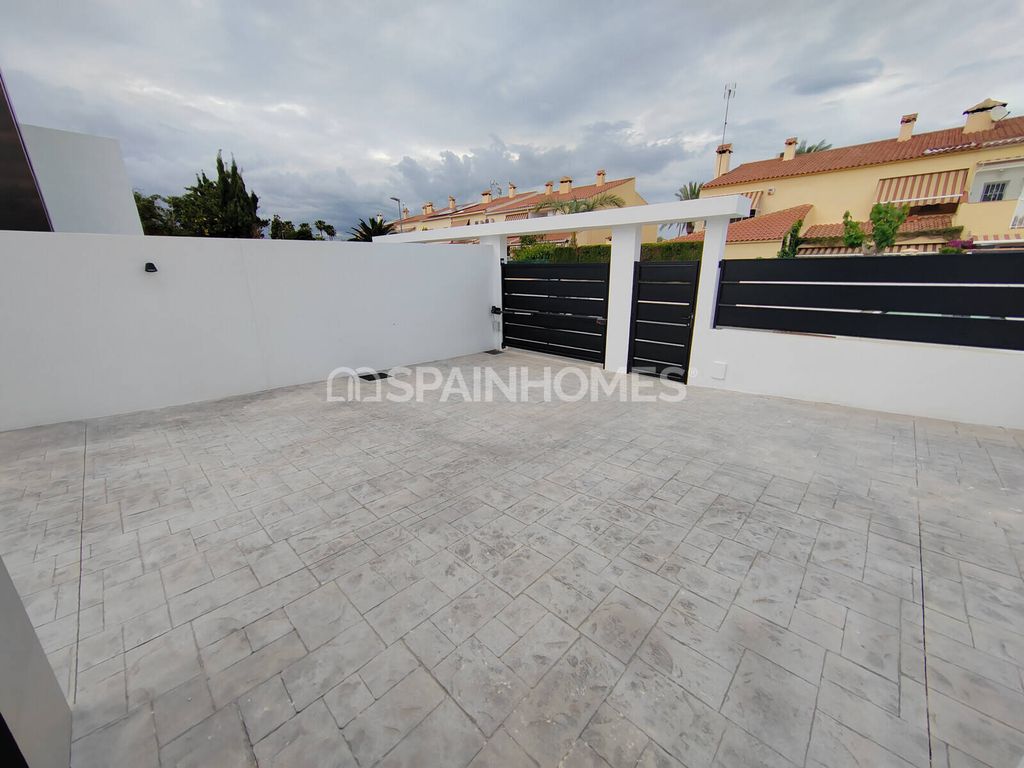 Property photo 2 of 41