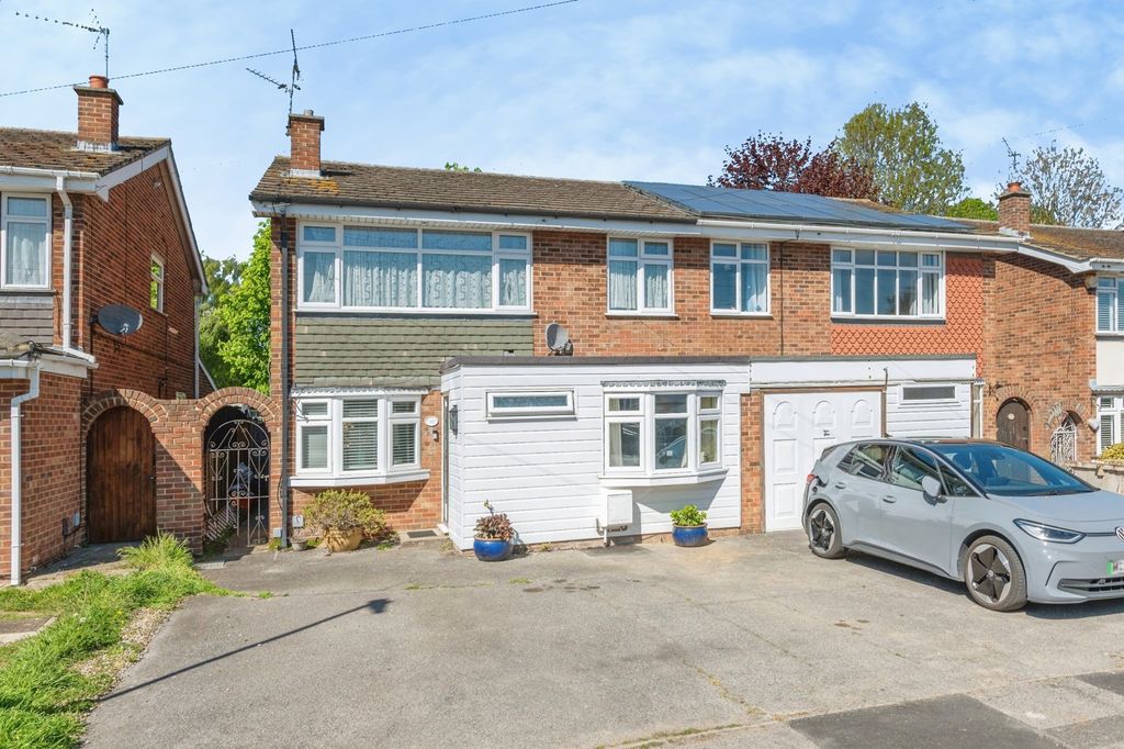 Property photo 1 of 15 Front