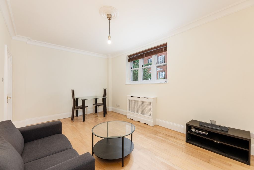 Property photo 3 of 11 Reception Room (1)