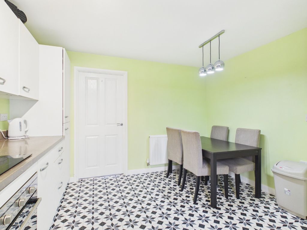 Property photo 3 of 8 4421098