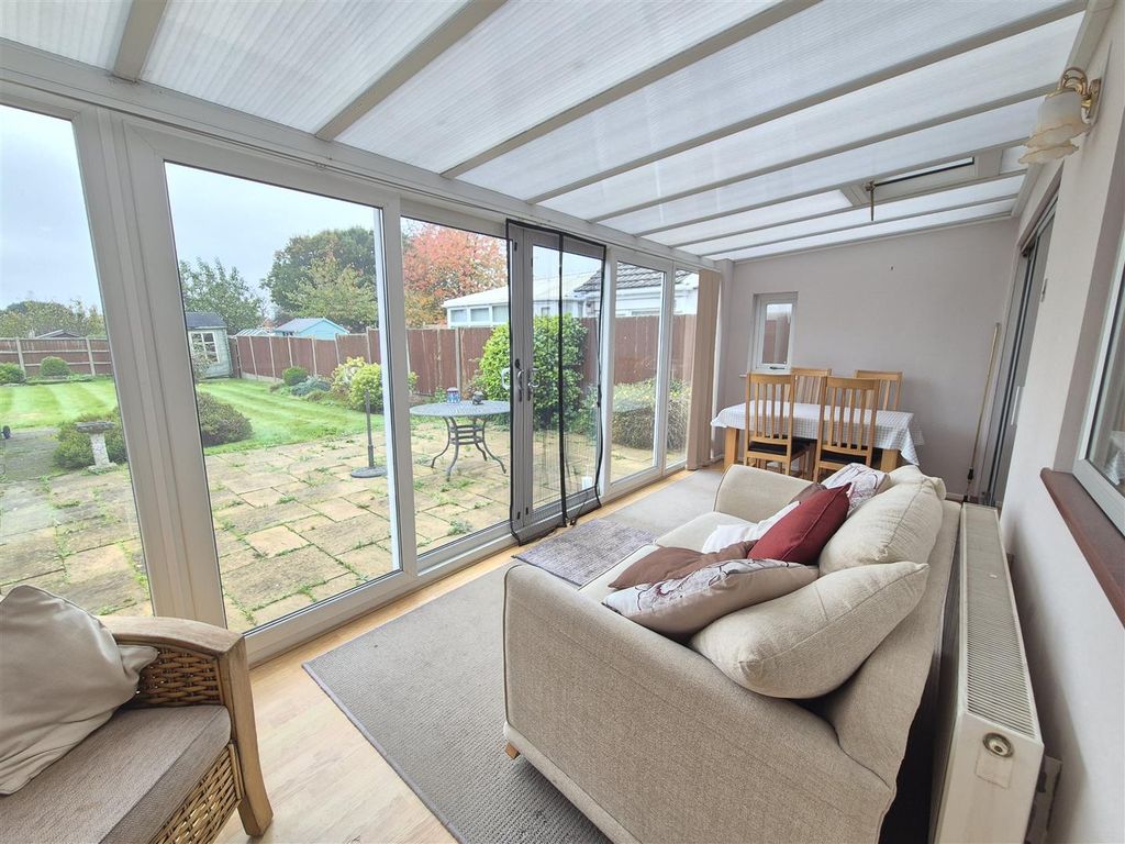 Property photo 2 of 15 Conservatory