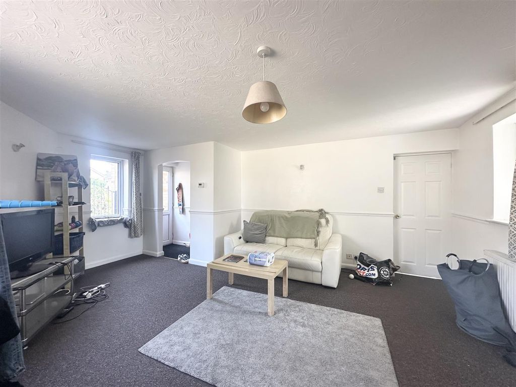 Property photo 2 of 12 Image00007.Jpeg