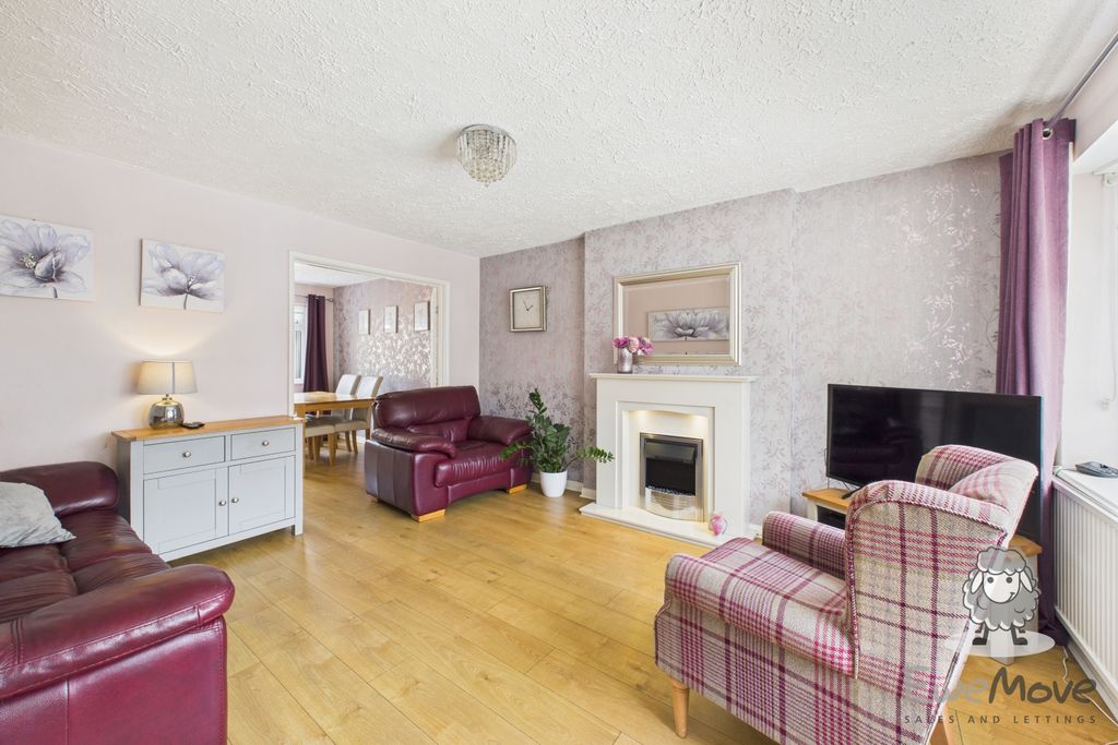 Property photo 2 of 14 4