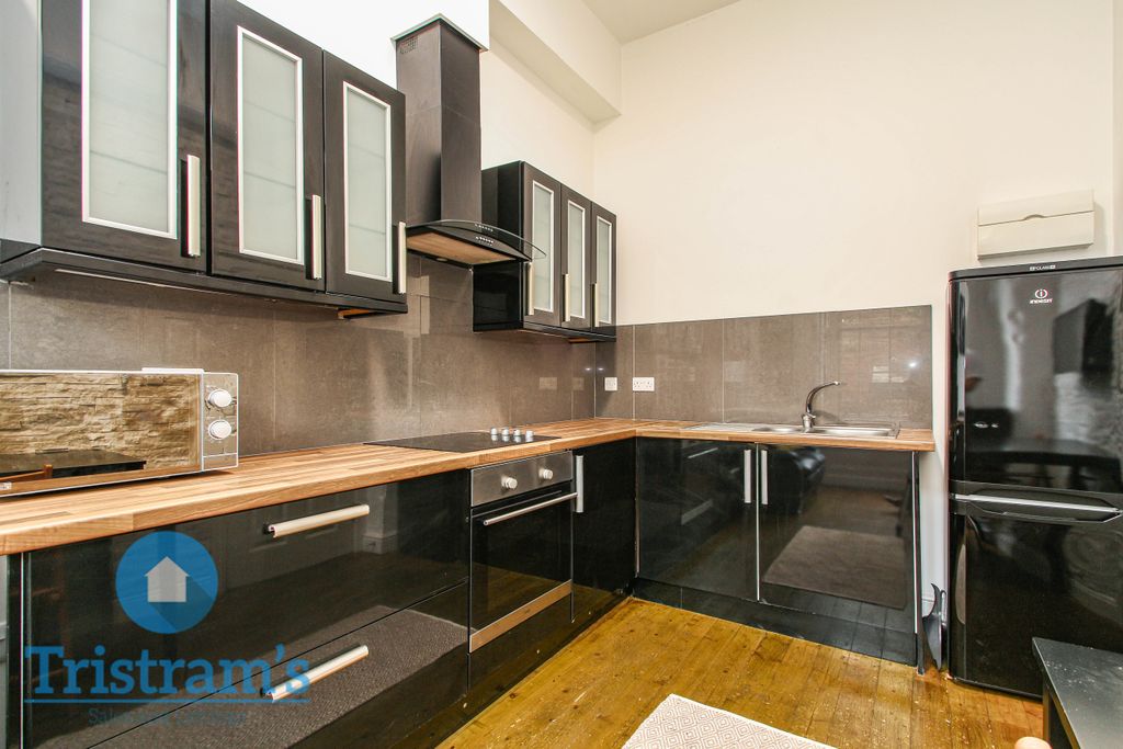 Property photo 2 of 13 Img_5721