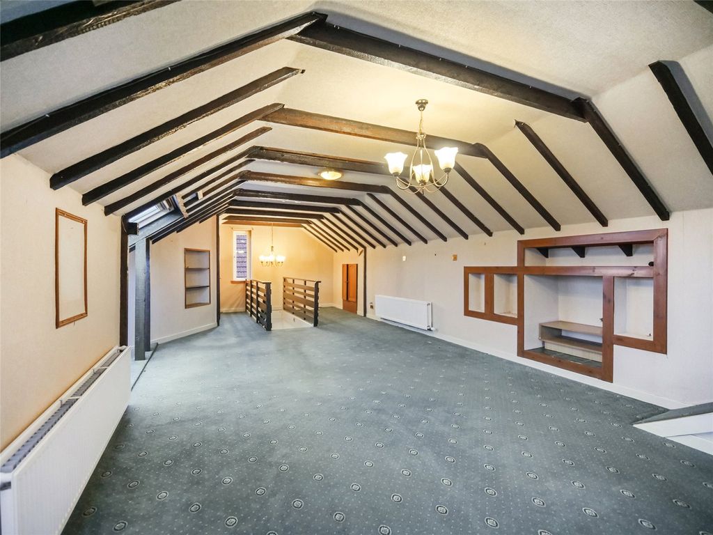 Property photo 3 of 29 Picture No. 06