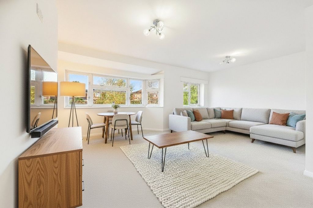 Property photo 1 of 8 Picture No. 11