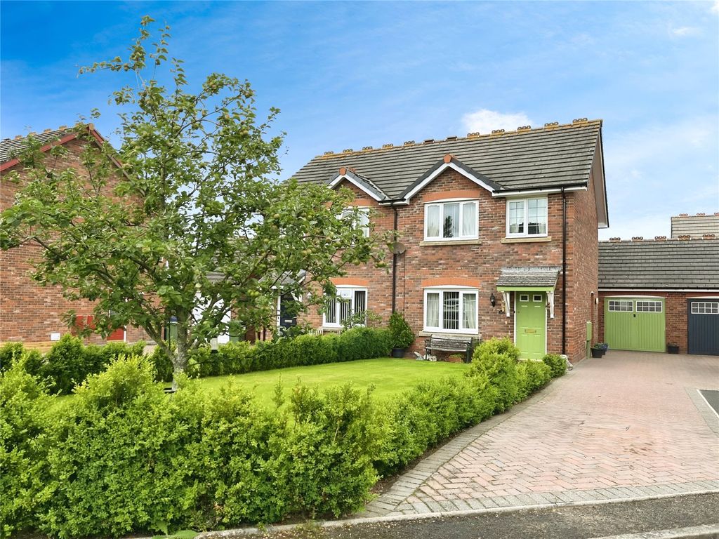 Property photo 1 of 11 Outside