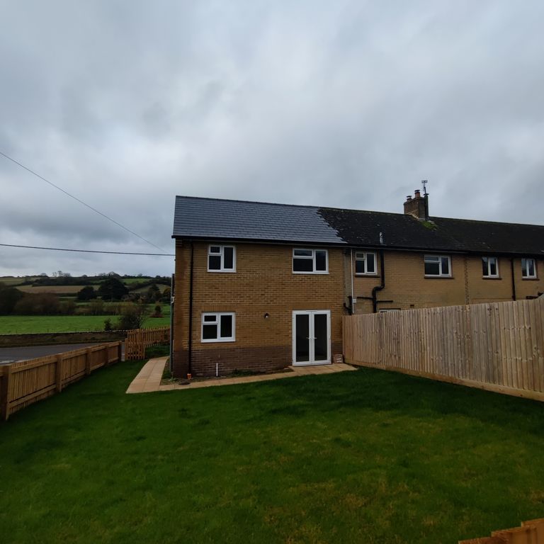 Property photo 2 of 19 Image