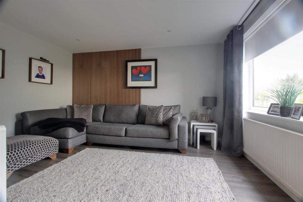 Property photo 3 of 18 Img_3245-Img_3247.Jpg