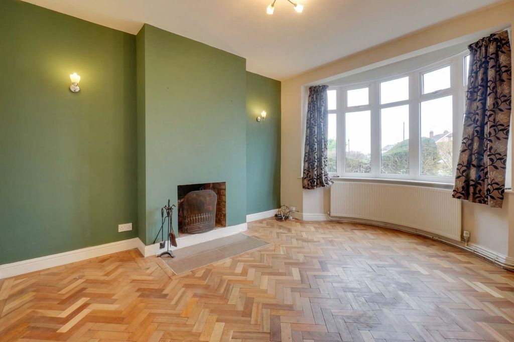 Property photo 2 of 23