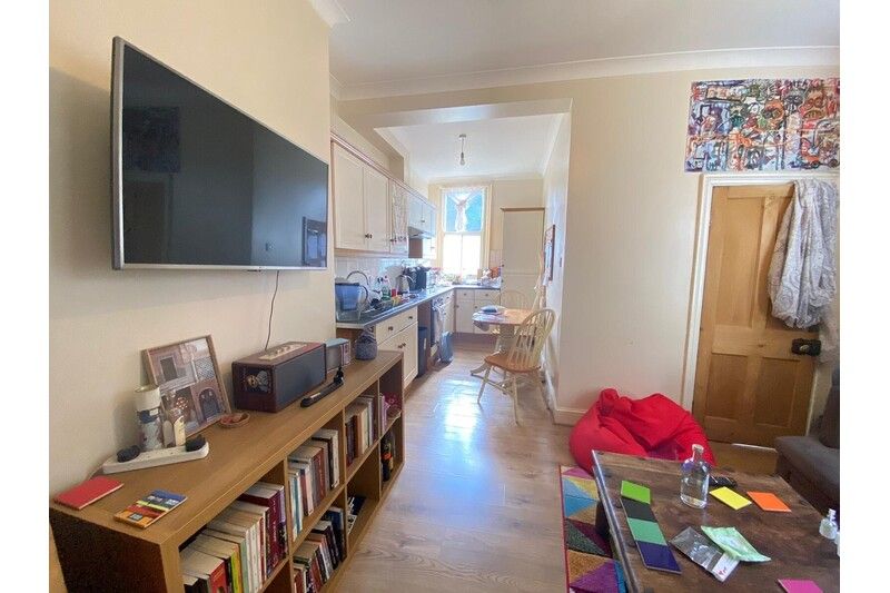 Property photo 2 of 6