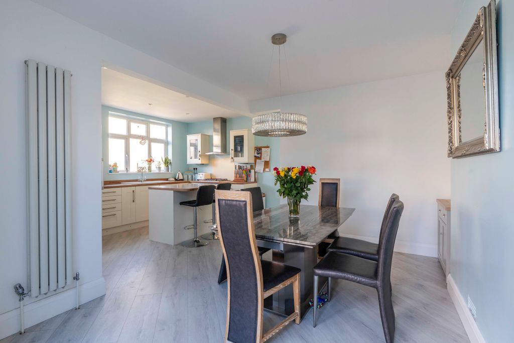 Property photo 2 of 22 Photo 7