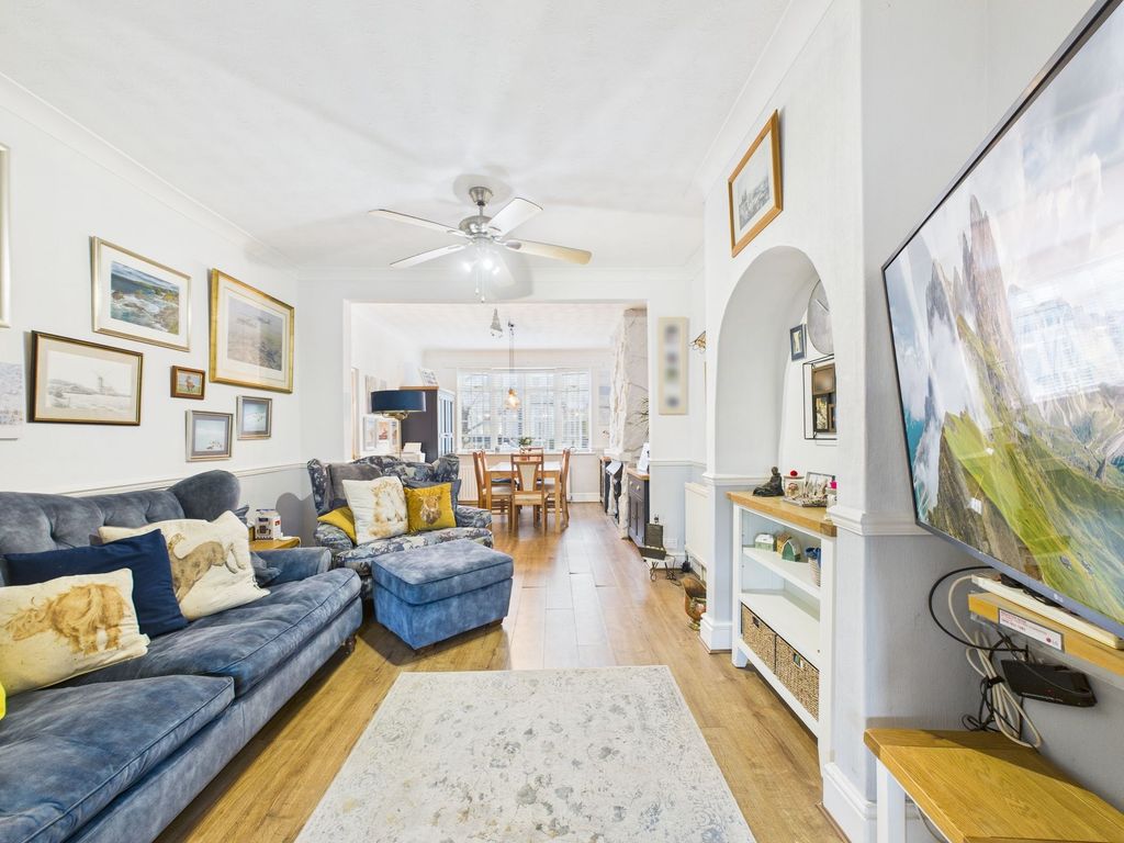 Property photo 3 of 22