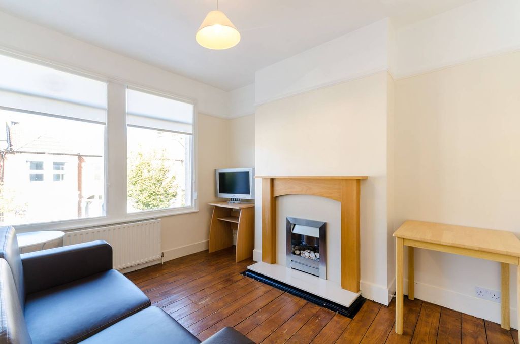 Property photo 2 of 5