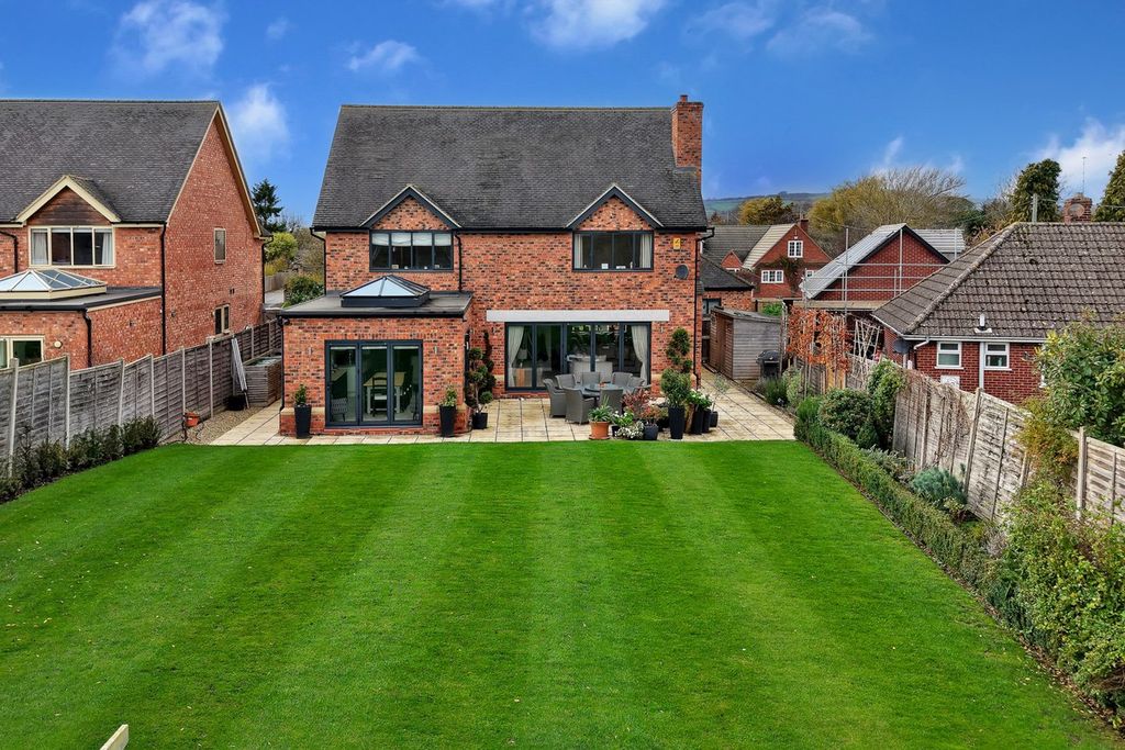 Property photo 3 of 27