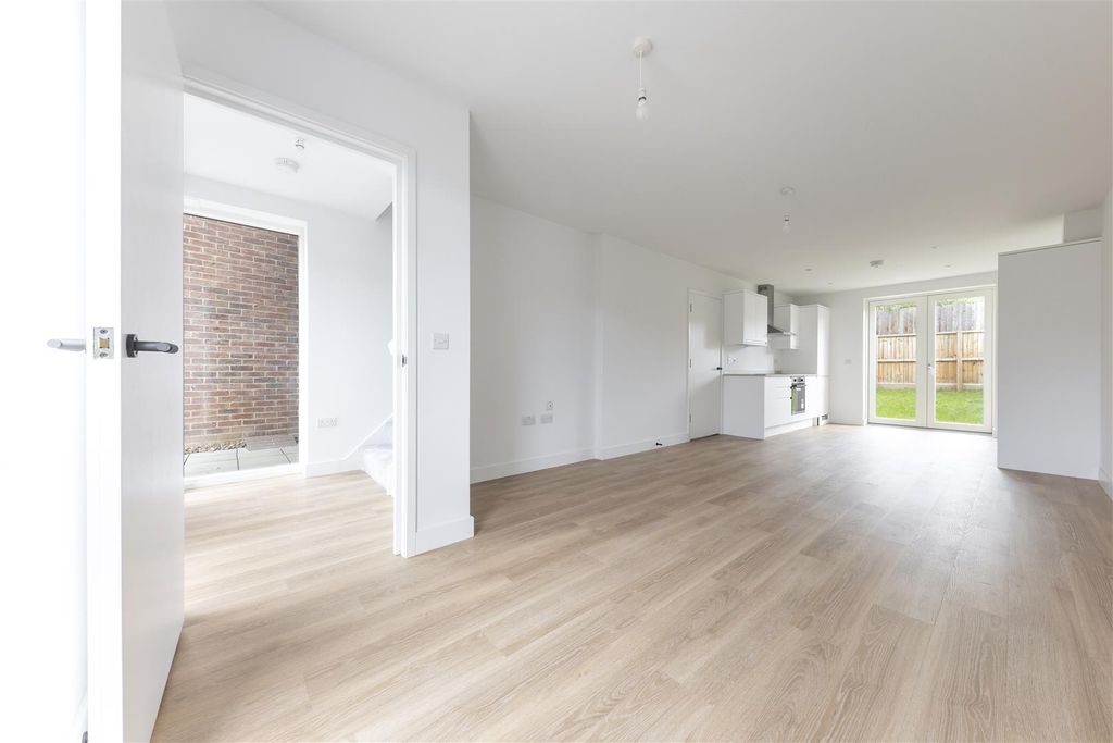 Property photo 2 of 16 Open Plan Living Area