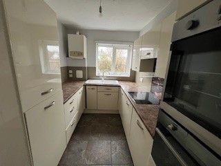 Property photo 2 of 11 Kitchen