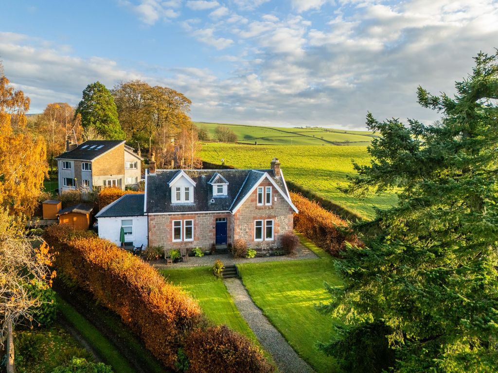 Property photo 1 of 38