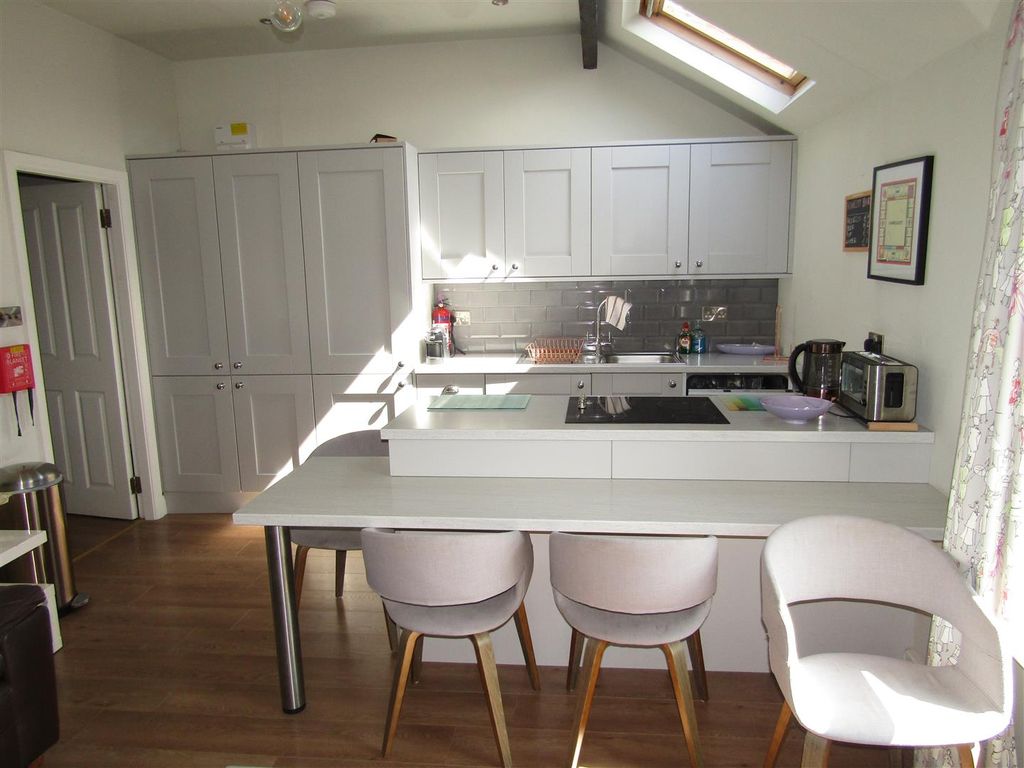 Property photo 3 of 11 Img_8872 - Copy.Jpg