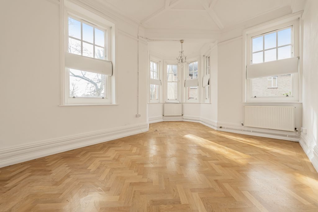 Property photo 3 of 17 582712 (6)