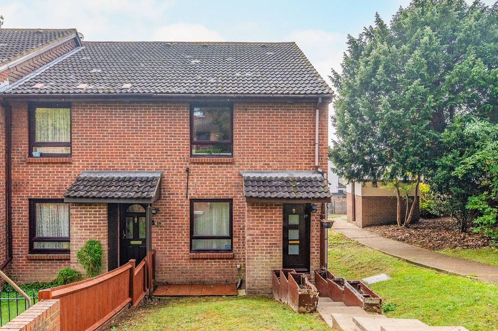 Property photo 2 of 9