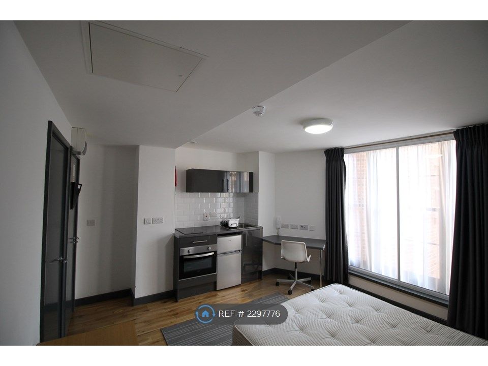 Property photo 3 of 9 £150 Per Week