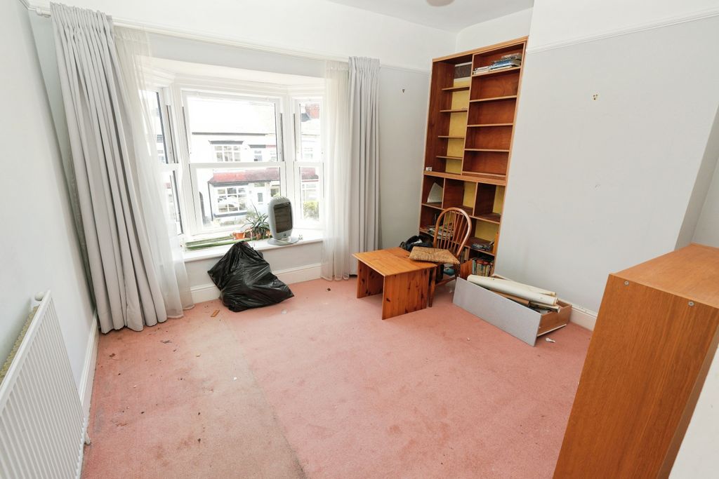 Property photo 2 of 7 Bedroom One