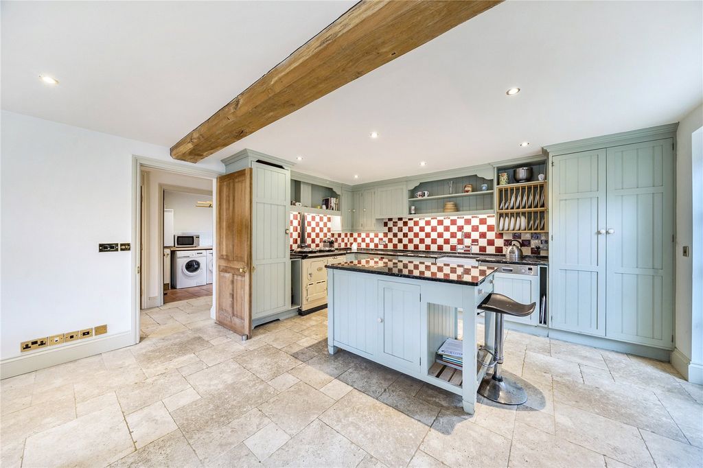 Property photo 3 of 28 Kitchen/Diner