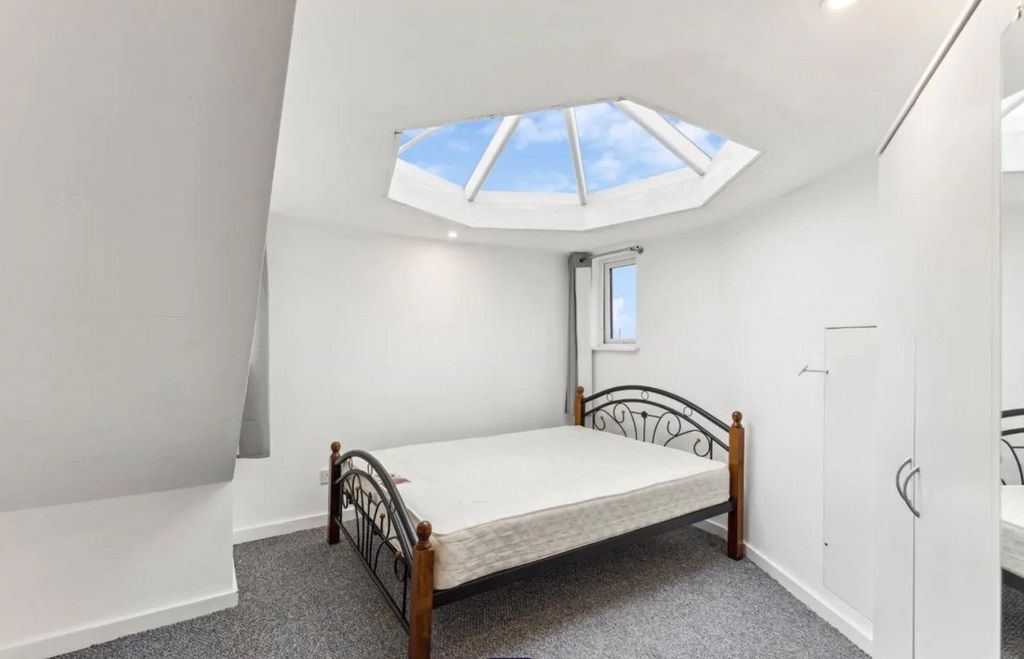 Property photo 2 of 11 Picture No. 07