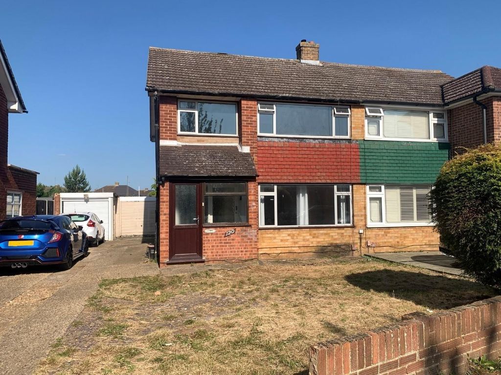 Property photo 1 of 12