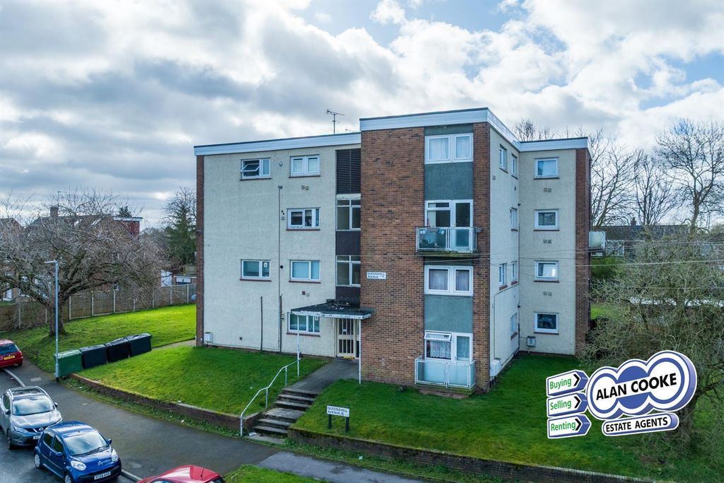 Property photo 1 of 9 Outside