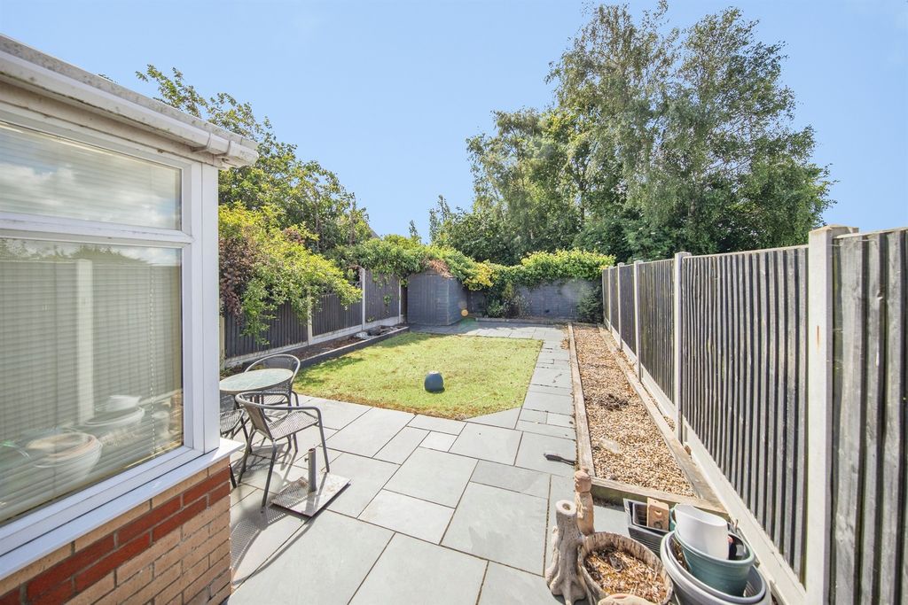Property photo 2 of 14
