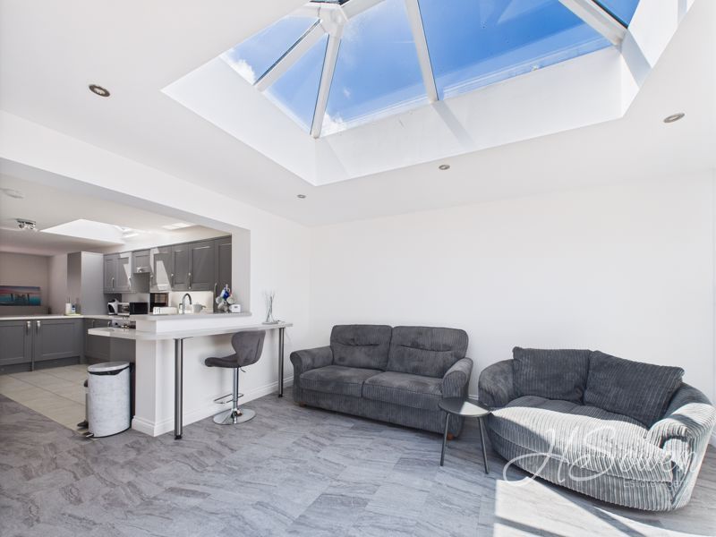 Property photo 3 of 24 Photo 15