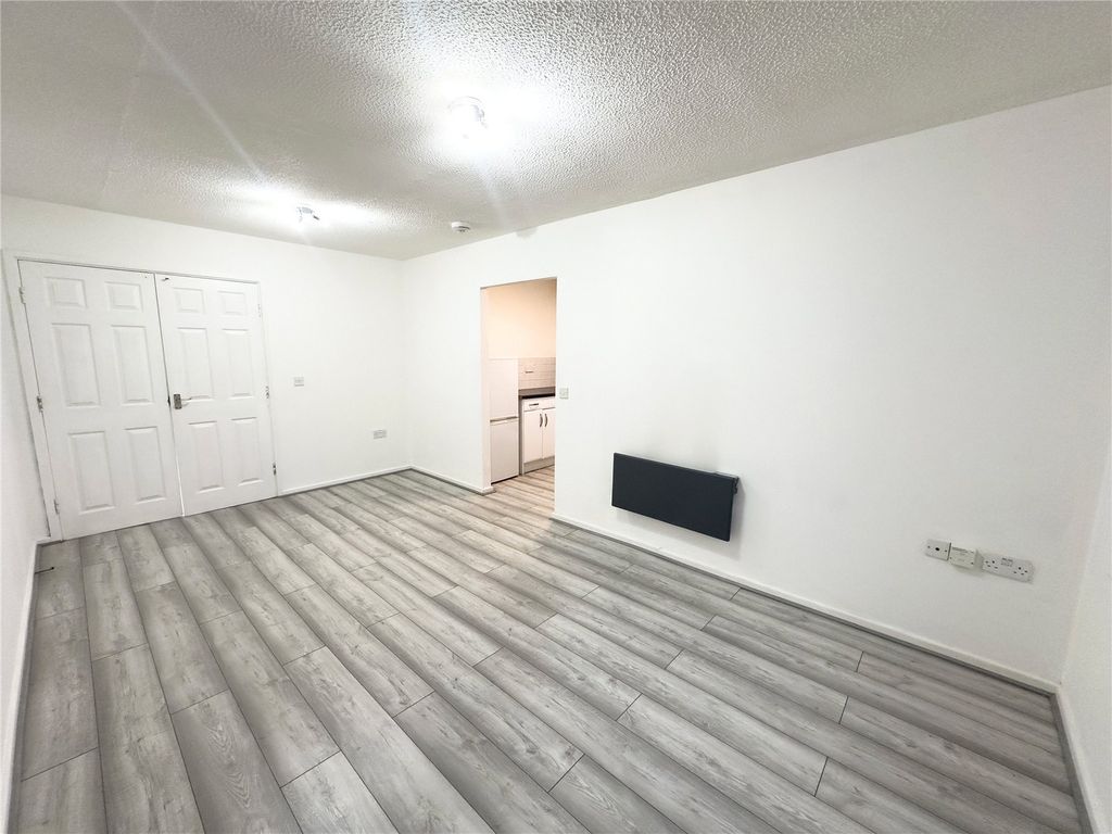 Property photo 3 of 12 Picture No. 07