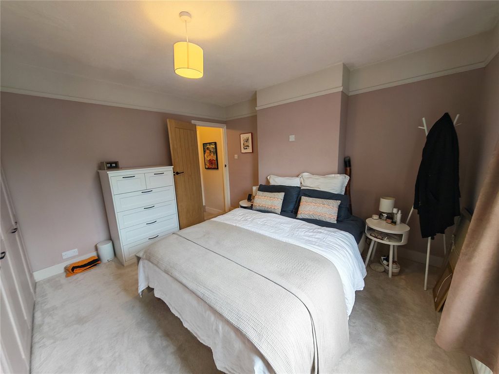 Property photo 3 of 16 Picture No. 35