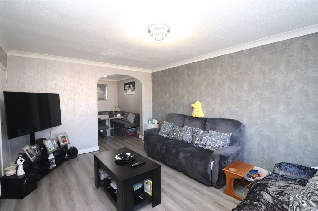 Property photo 3 of 16 Picture No. 03