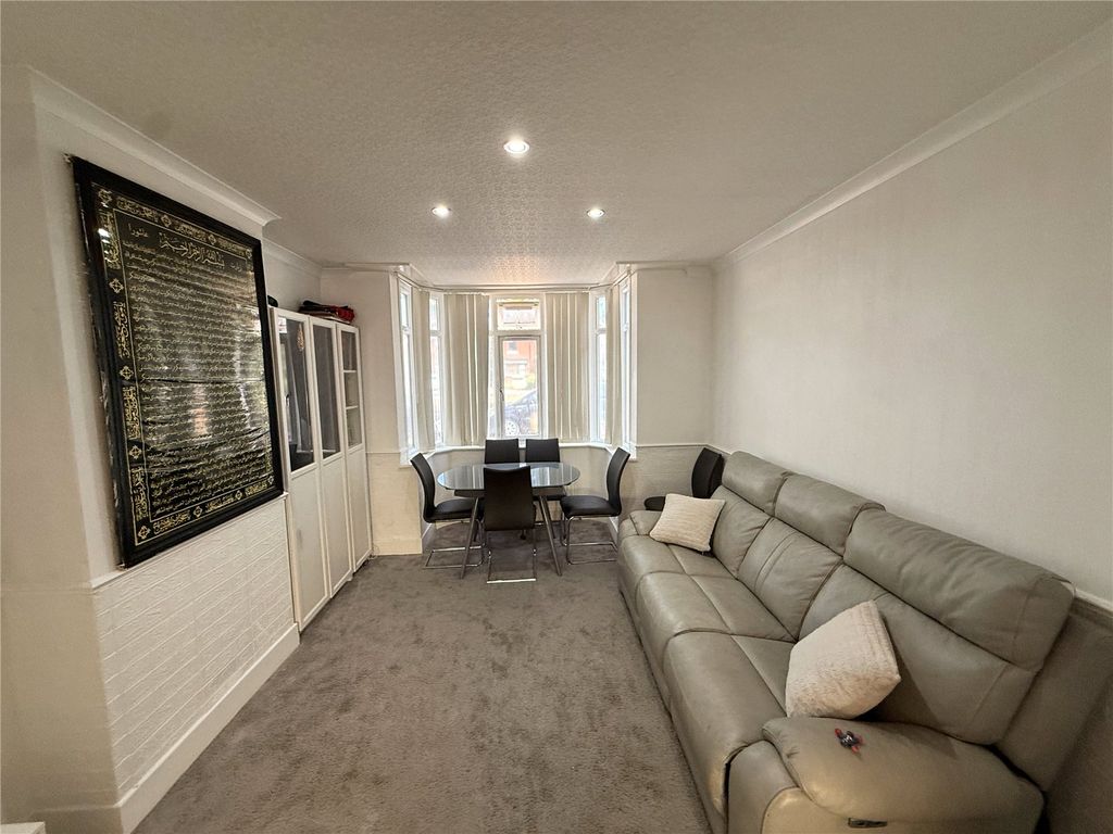 Property photo 2 of 15 Picture No. 06