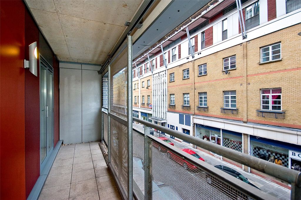 Property photo 3 of 16 Picture No. 15