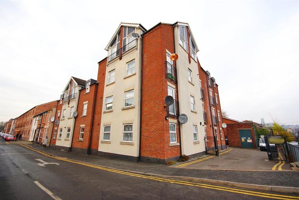 Property photo 1 of 7