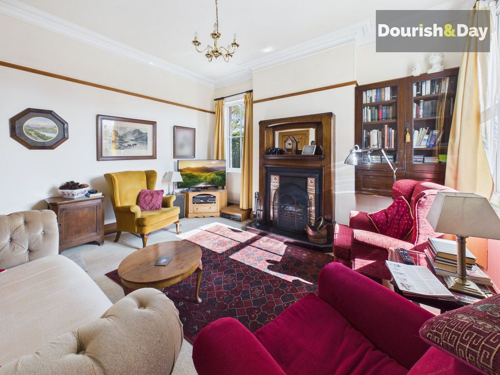 Property photo 2 of 55