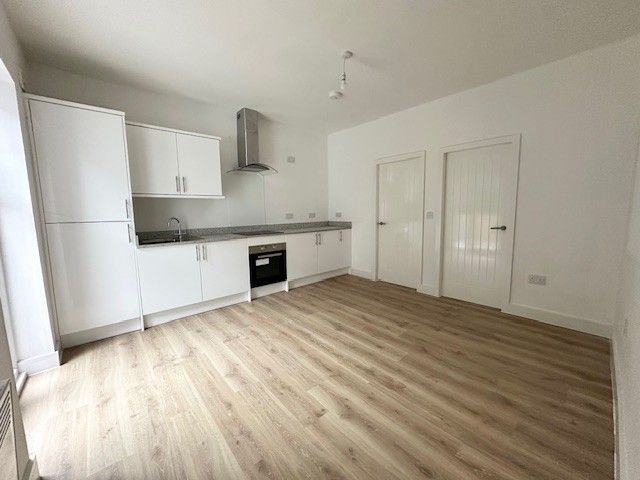 Property photo 3 of 12 Photo