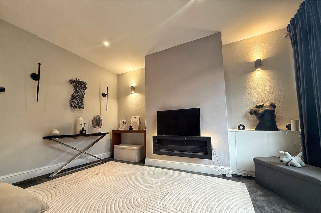 Property photo 2 of 13 Living Room