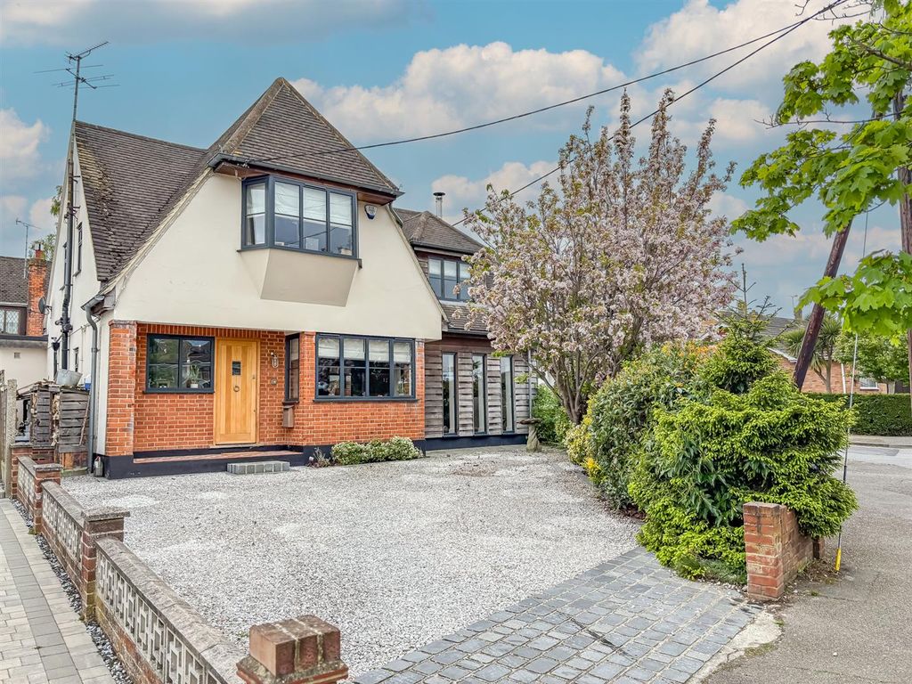 Property photo 1 of 25