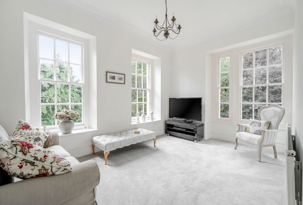 Property photo 1 of 22 1315616-10-685949...