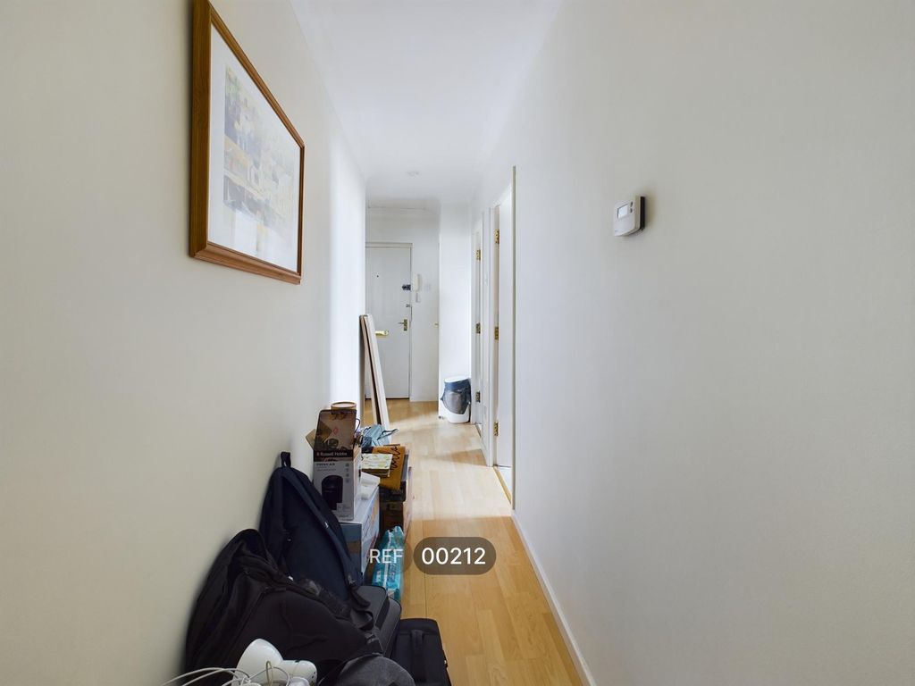 Property photo 3 of 12 Hallway